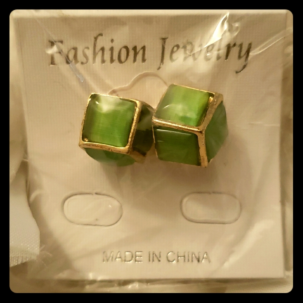 Earings